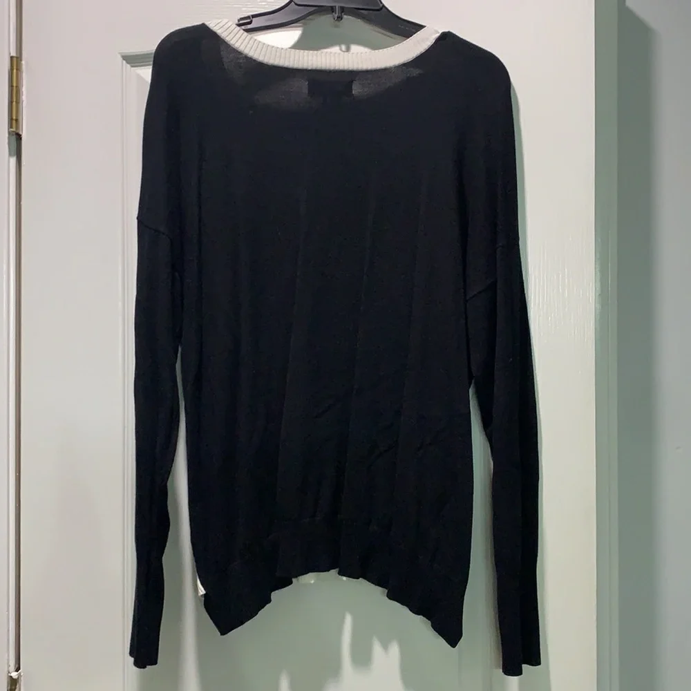 Sweater - Picture 2 of 3